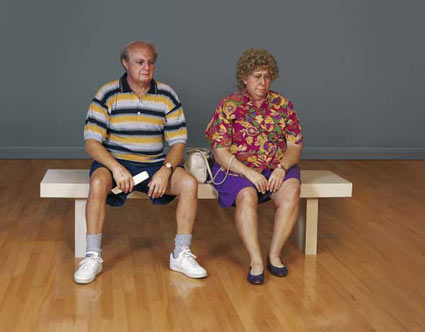 Olde couple on a bench - Duane Hanson